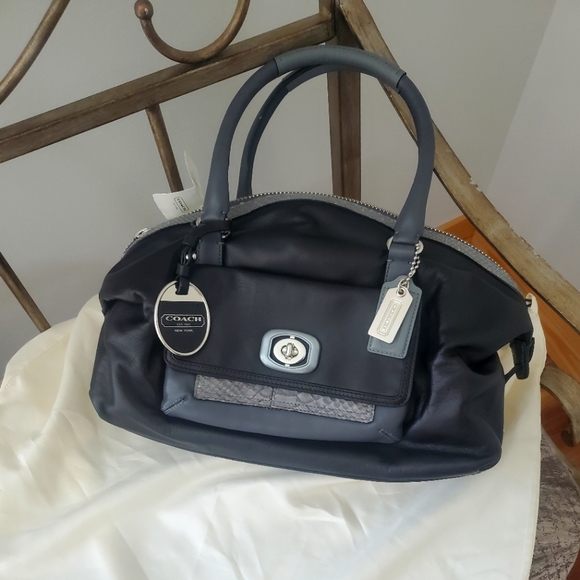 Coach bag F18974